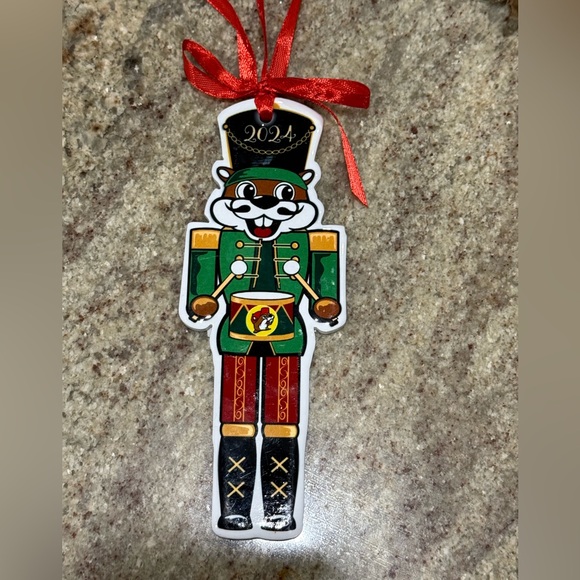 Buc-ee's Bucees Nutcracker Ornament Ceramic New - Picture 3 of 3